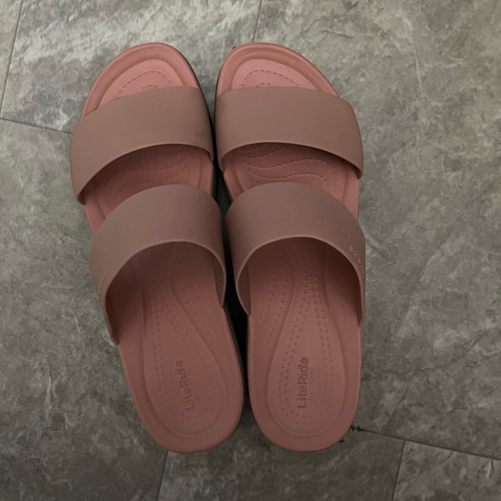 CROCS wedges, Literide